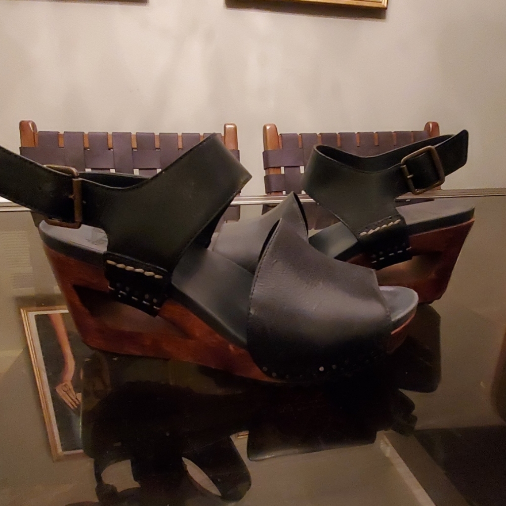 Handmaid Dansko sandals UNIQUE